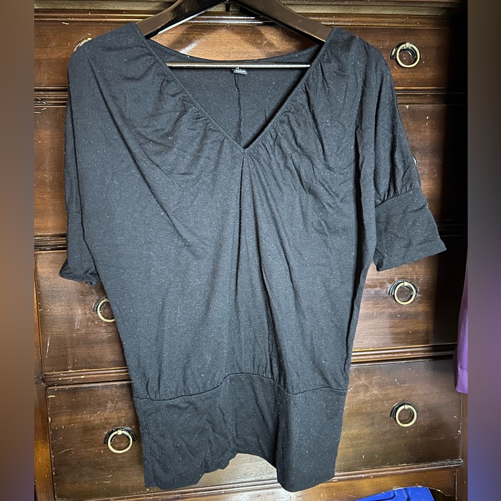 Majora | black shirt sleeve v-neck top | size S